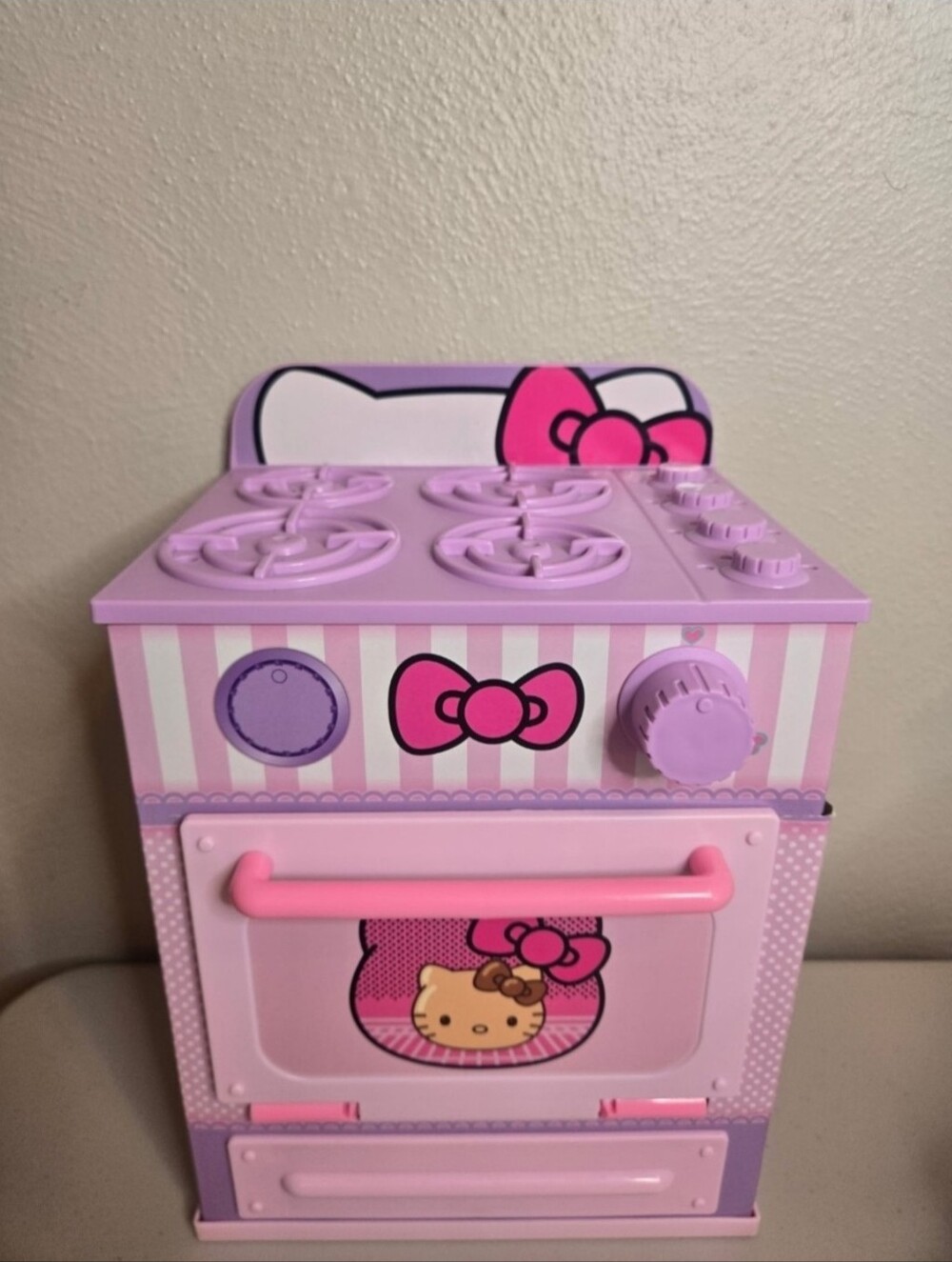Cookeez Makery Hello Kitty & Friends Oven Playset by Moose Toys